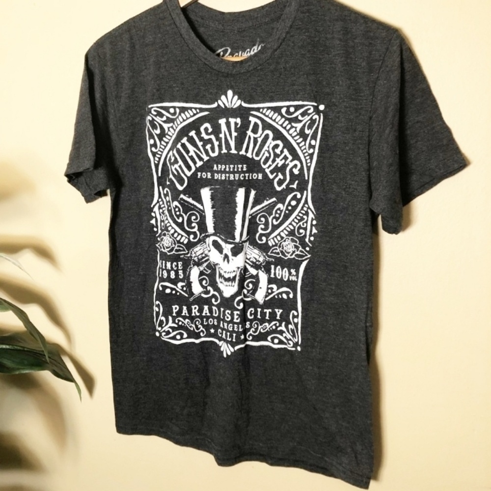 Bravado guns and roses paradise city t-shirt size